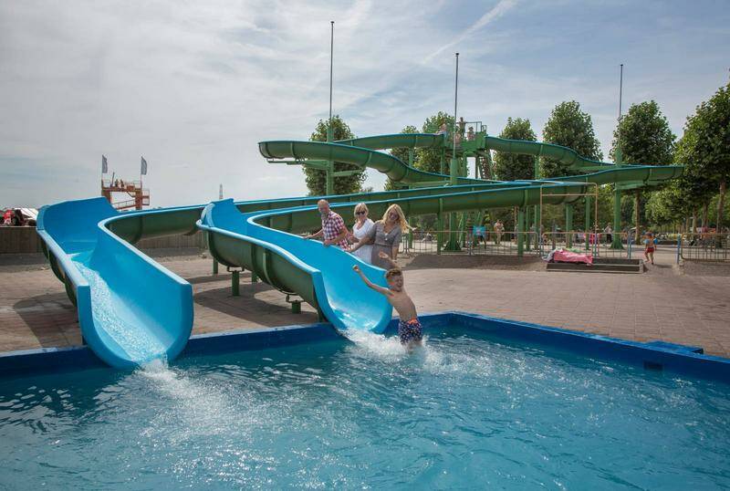 speelland beekse bergen waterglijbaan