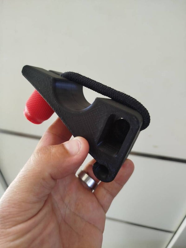Fixe épuisette stick lock sur zodiac