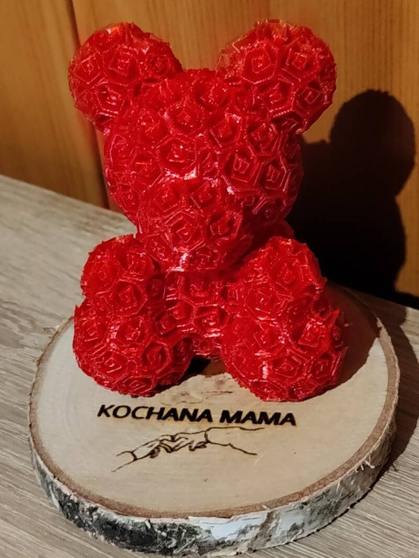 Różany miś z grawerem na dzień mamy