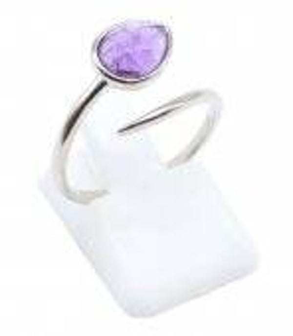 🐍💜 Bague Argent 925 “Serpent Argenté” Améthyste – 72 €  L’Améthyste est liée à l’intuition et à la protection spirituelle. Son violet lumineux donne un effet mystique et premium à cette collection FDLA.  ✨ Intuition • Protection • Spiritualité