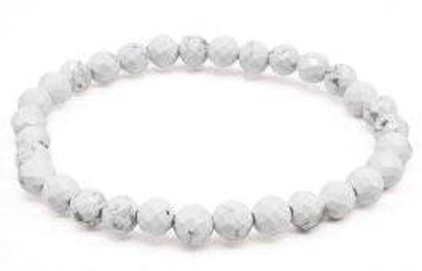 Bracelet Howlite perles facettées 6mm