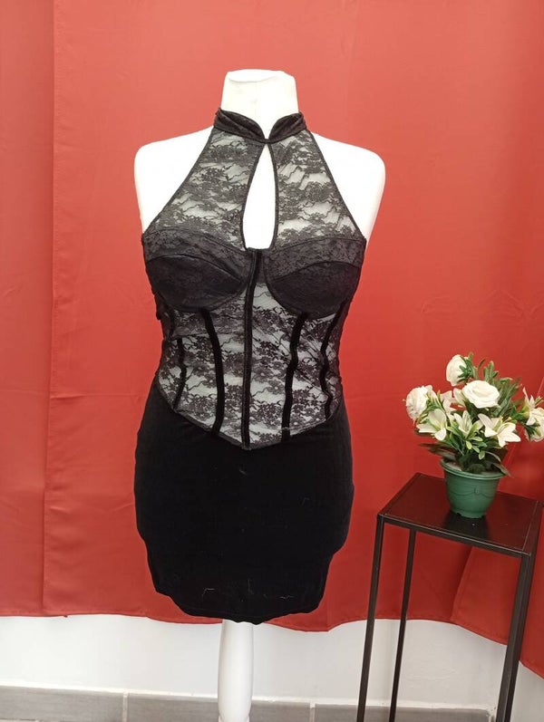 Robe en velours dos nus