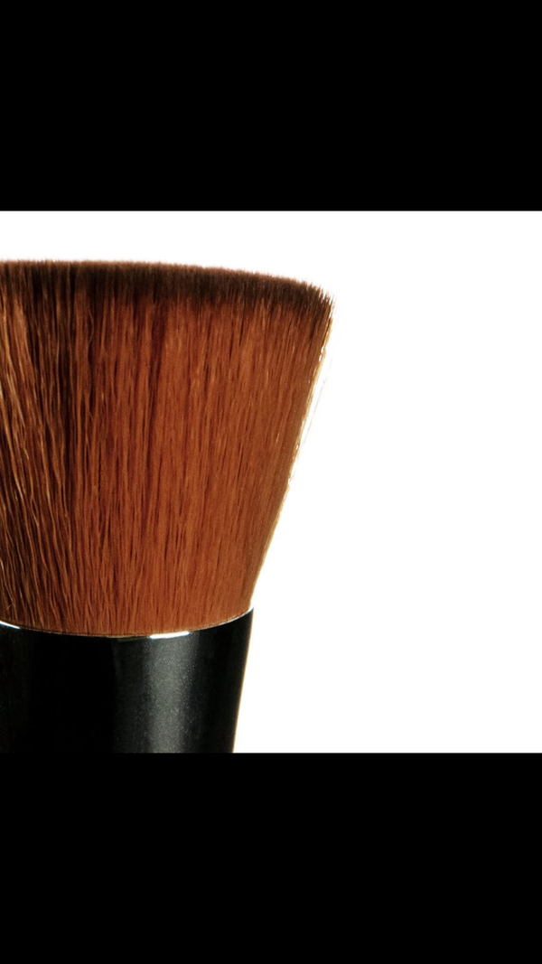 Marc inbane kabuki brush