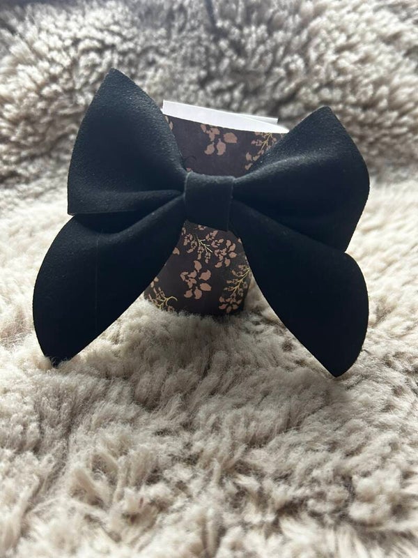 zwarte strik (suède) op elastiek