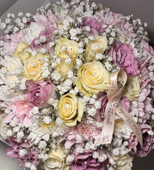 Blush Pearl Garden Bouquet Bucket