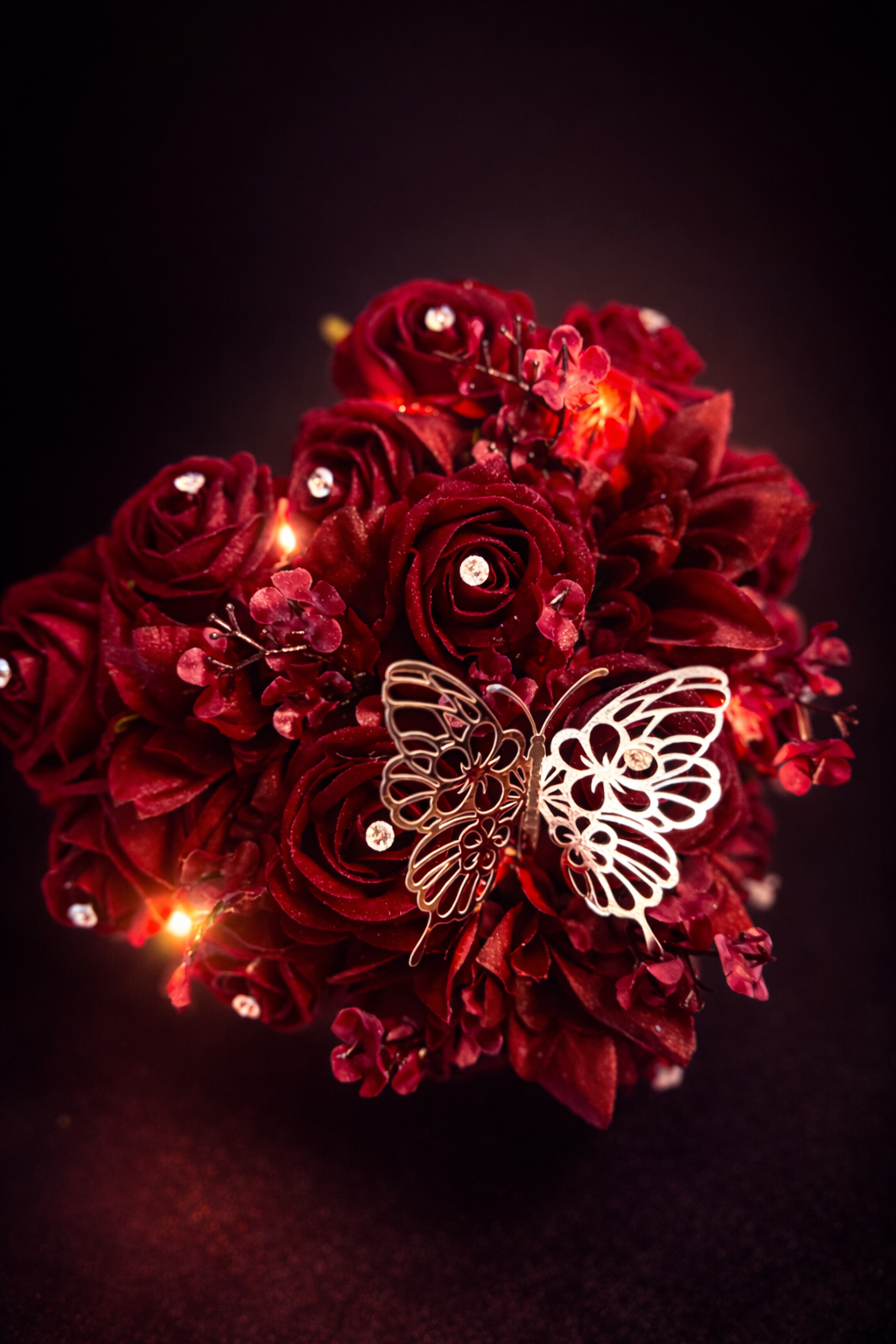 Forever Love Roses Bouquet LED
