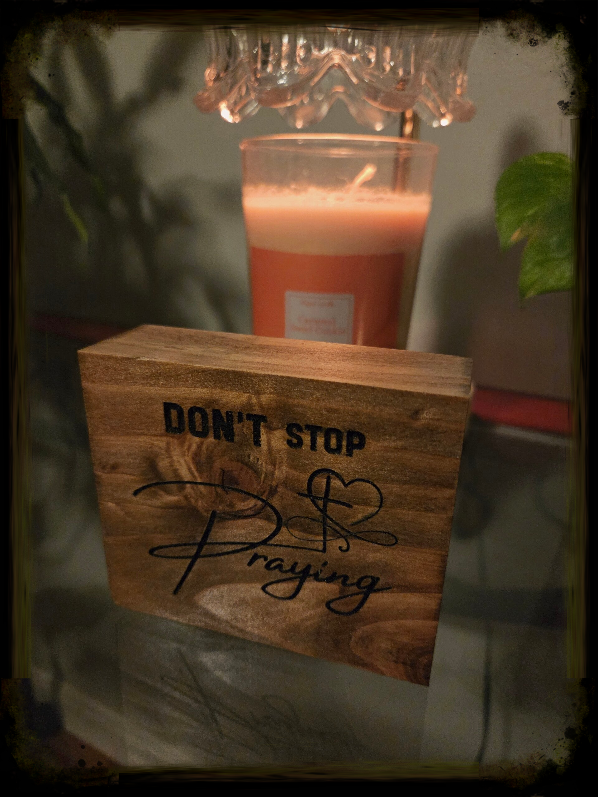 “Don’t Stop Praying” Walnut-Stained Desktop Decor – Inspirational Christian Gift & Faith Reminder