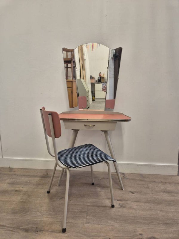 Kaptafel met stoel - Jaren '50