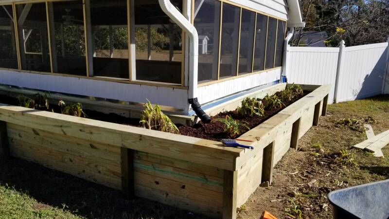 poolhouse planter box