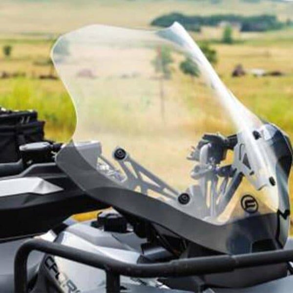 PARE BRISE 625 non compatible avec coffre AV