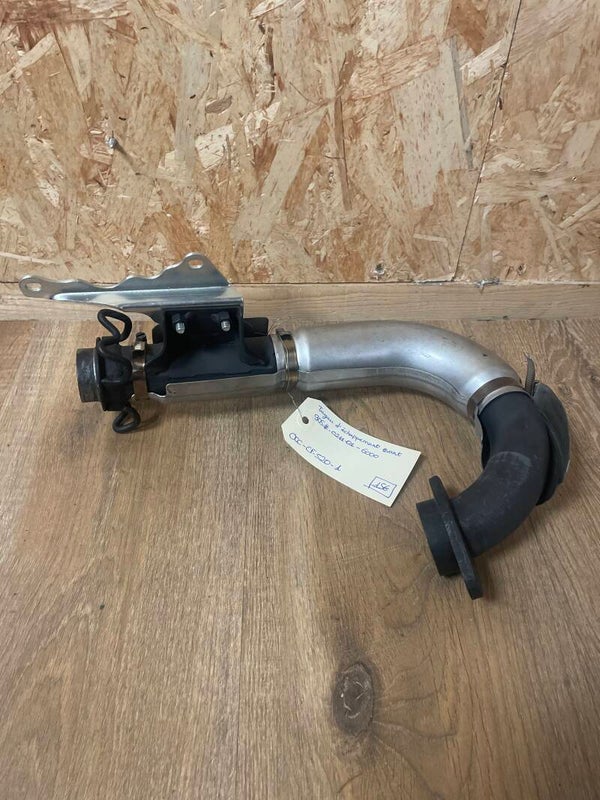 TUYAU D'ÉCHAPPEMENT AVANT