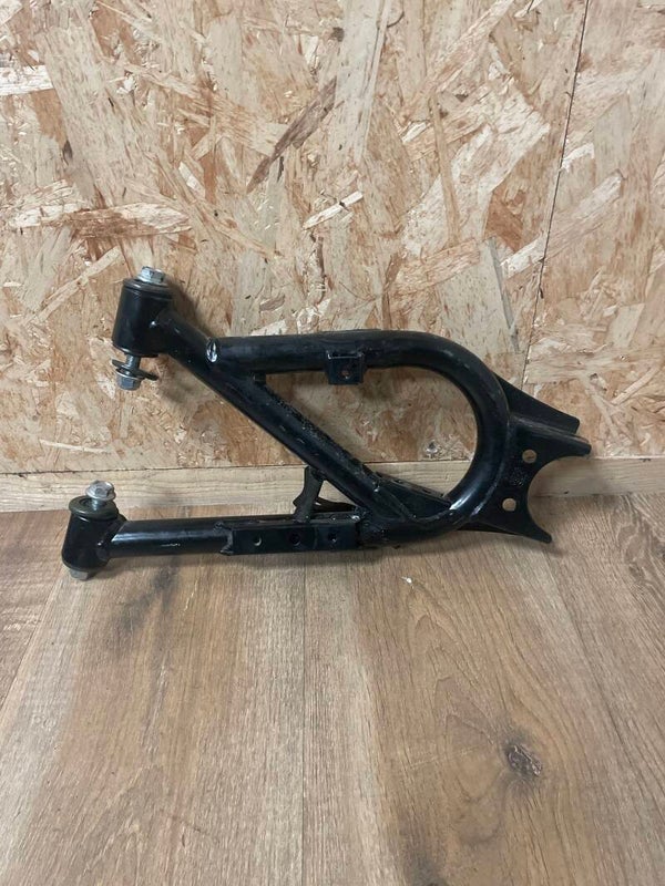 triangle inférieur gauche (arrière)