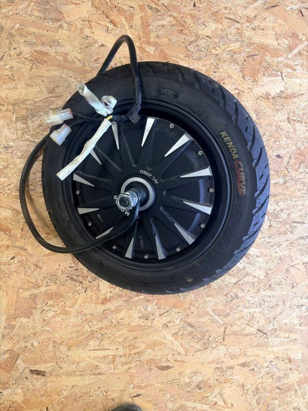 Roue complète - Moteur intégré E-Ghost 4 Kwh (équivalent 125 cc) - AR01776
