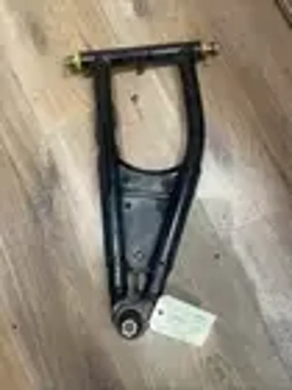 Triangle Avant Gauche Supérieur CFMOTO