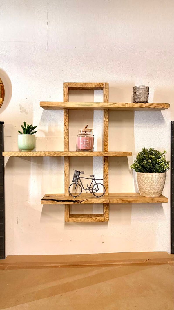 Wandregal aus Esche – großes Massivholz Regal, handgefertigt