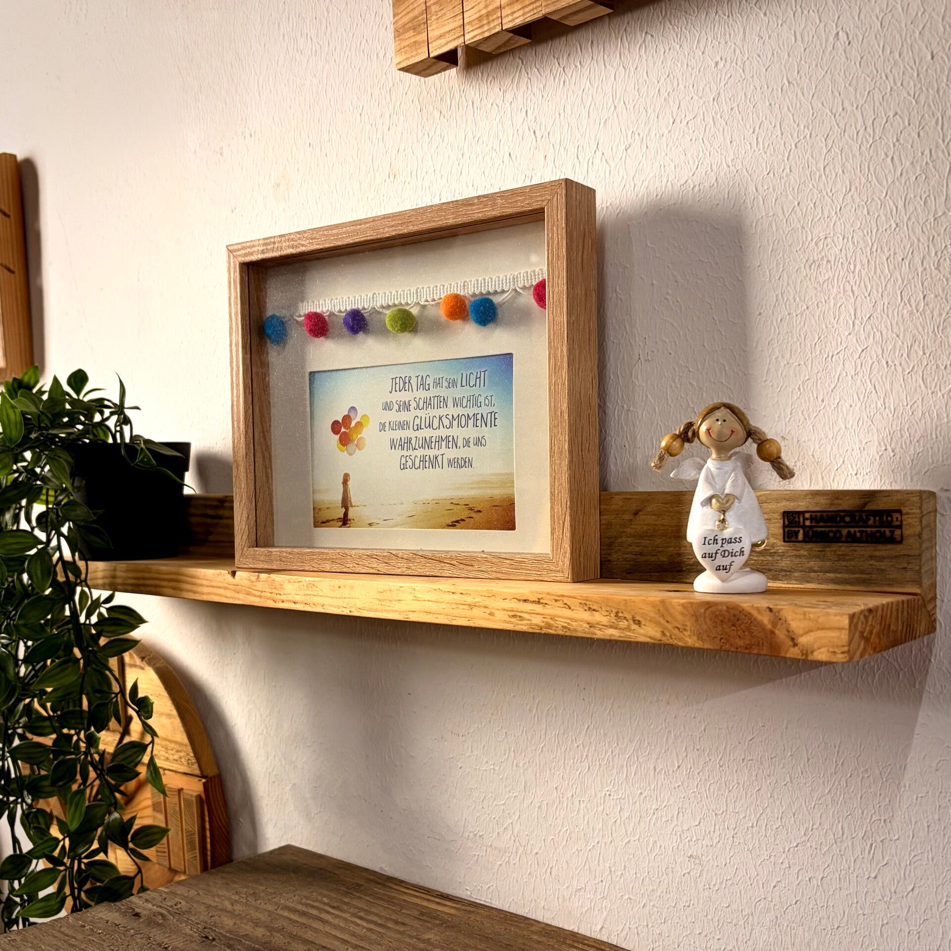 Bilderleiste rustikal aus Holz – Bilderregal aus Altholz, handgefertigt