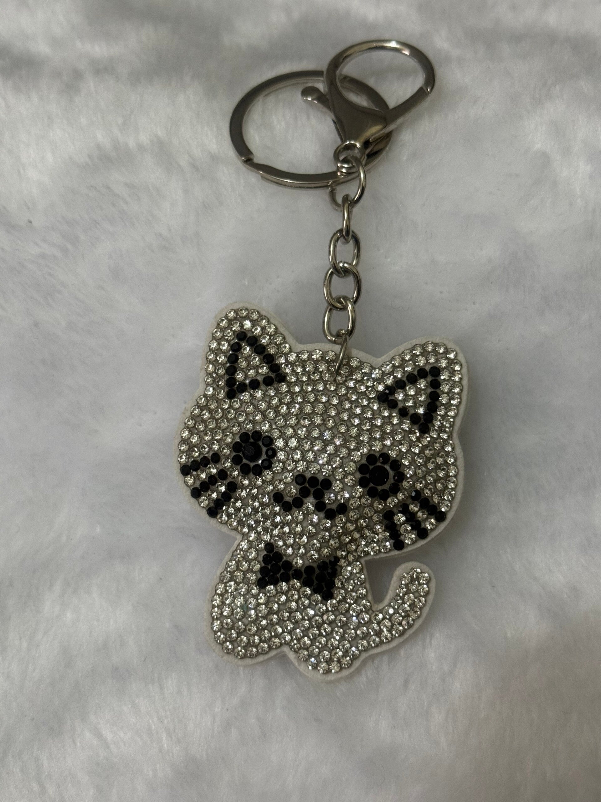 SILVERCAT KEYCHAIN