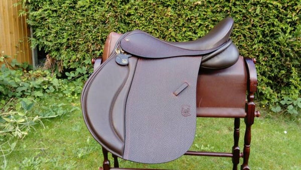 Symonds Olympus g.p saddle