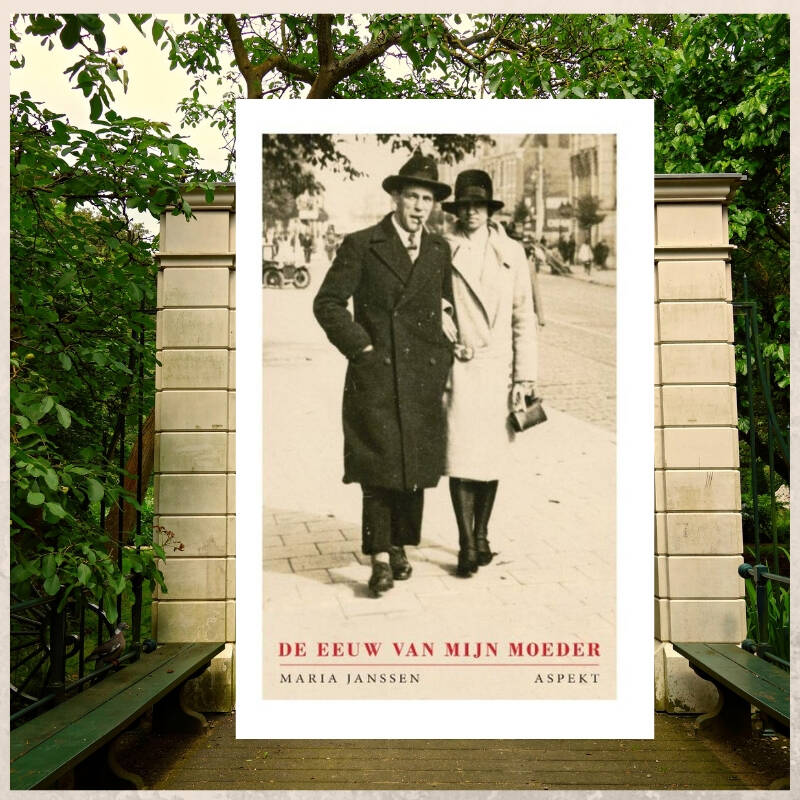 Boek De eeuw van mijn moeder van Maria Janssen.