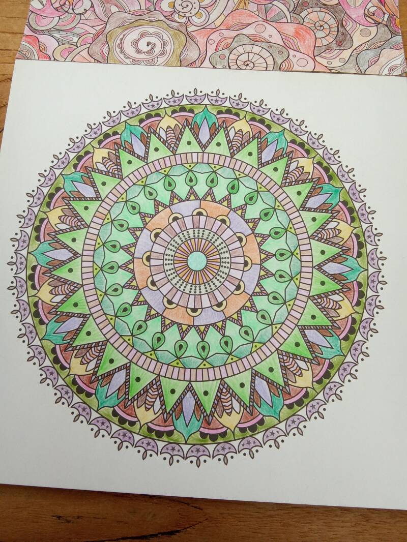 Kleurplaat mandala uit Colouringbook mandala.