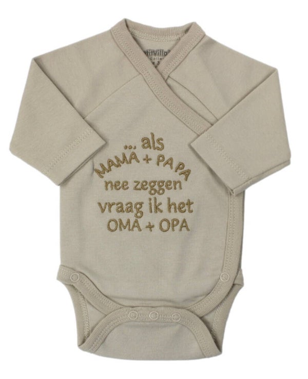 Romper als mama + papa nee zeggen, zand