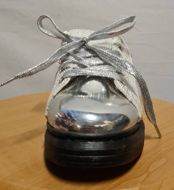 AANBIEDING: Sneaker zilver metallic