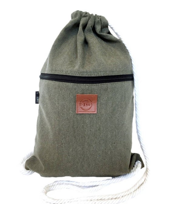 Stoere, eenvoudige rugtas van het merk T-Bag, Solid Green