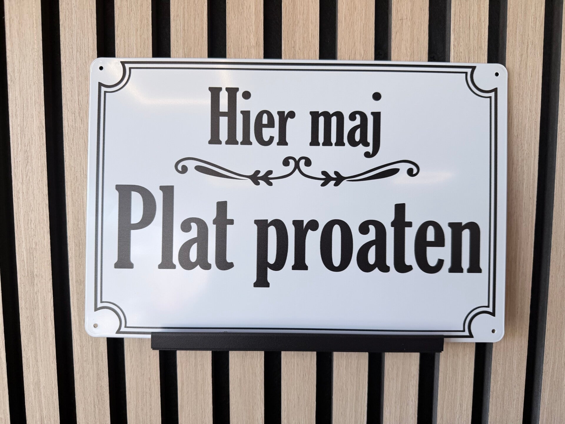Hier maj plat proaten metalen tekstbord