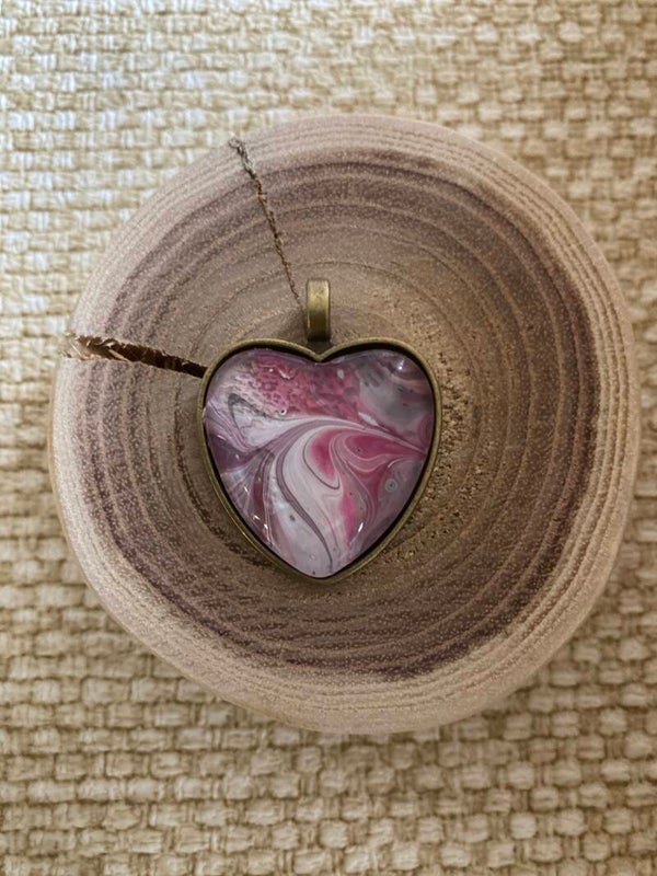 Hand made acrylhanger hart (1)