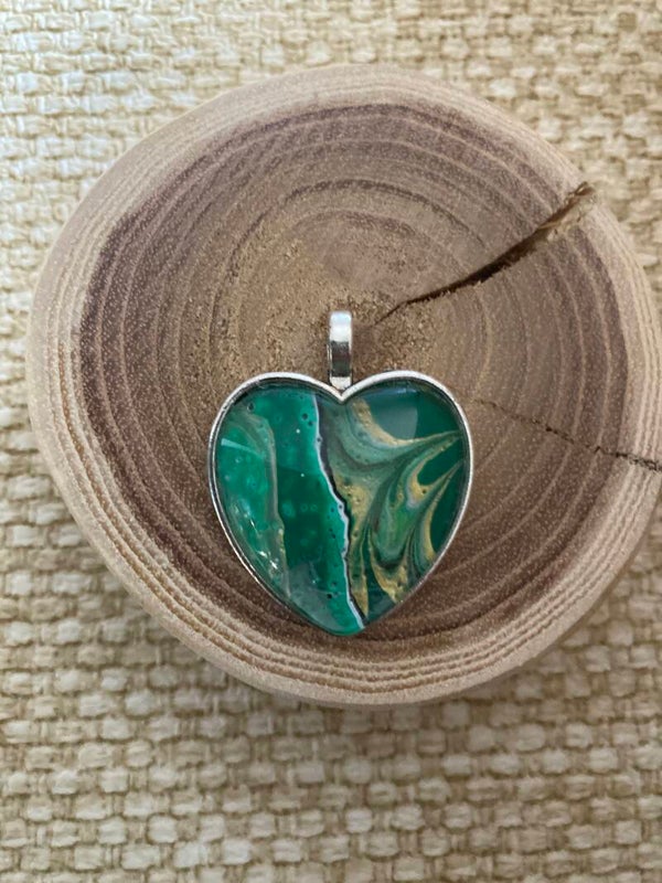 Hand made acrylhanger hart(19)