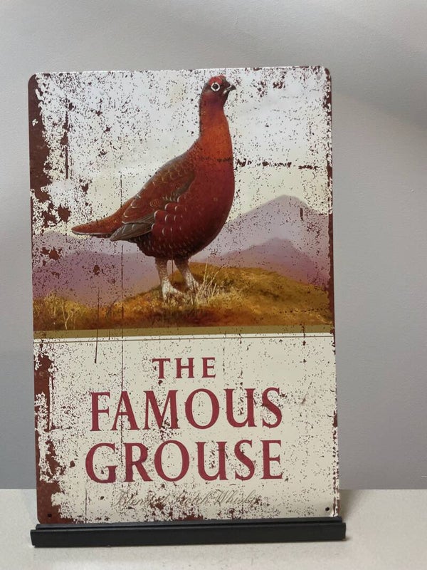 The Famous Grouse Whiskey reclamebord (Old Look)