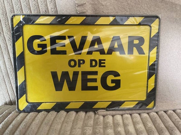 Gevaar op de weg ,metalen giftcard
