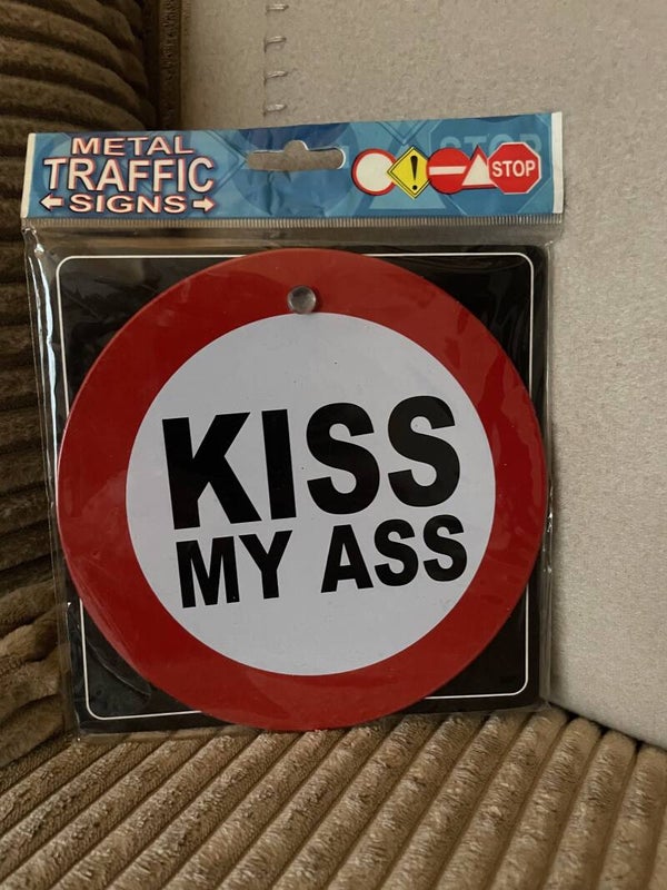 Kiss my ass , autoraambord