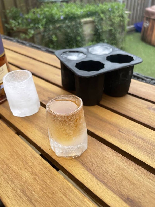 Shotglas mal voor 4 ijs shotglazen