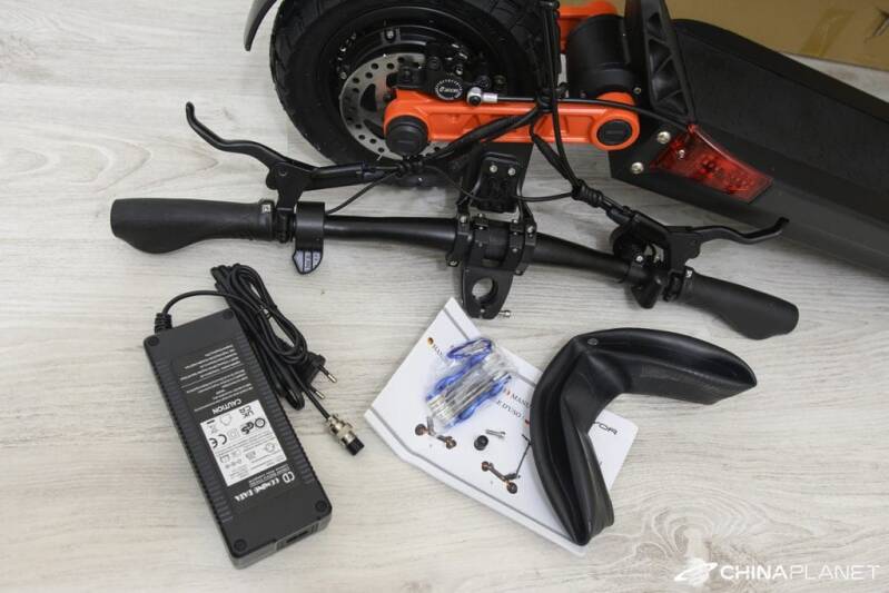 Joyor S10-S E-Scooter Paketinhalt