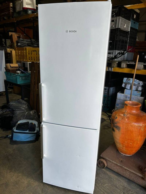 Bosch KGV36EW31 koel-vriescombinatie – stil & energiezuinig