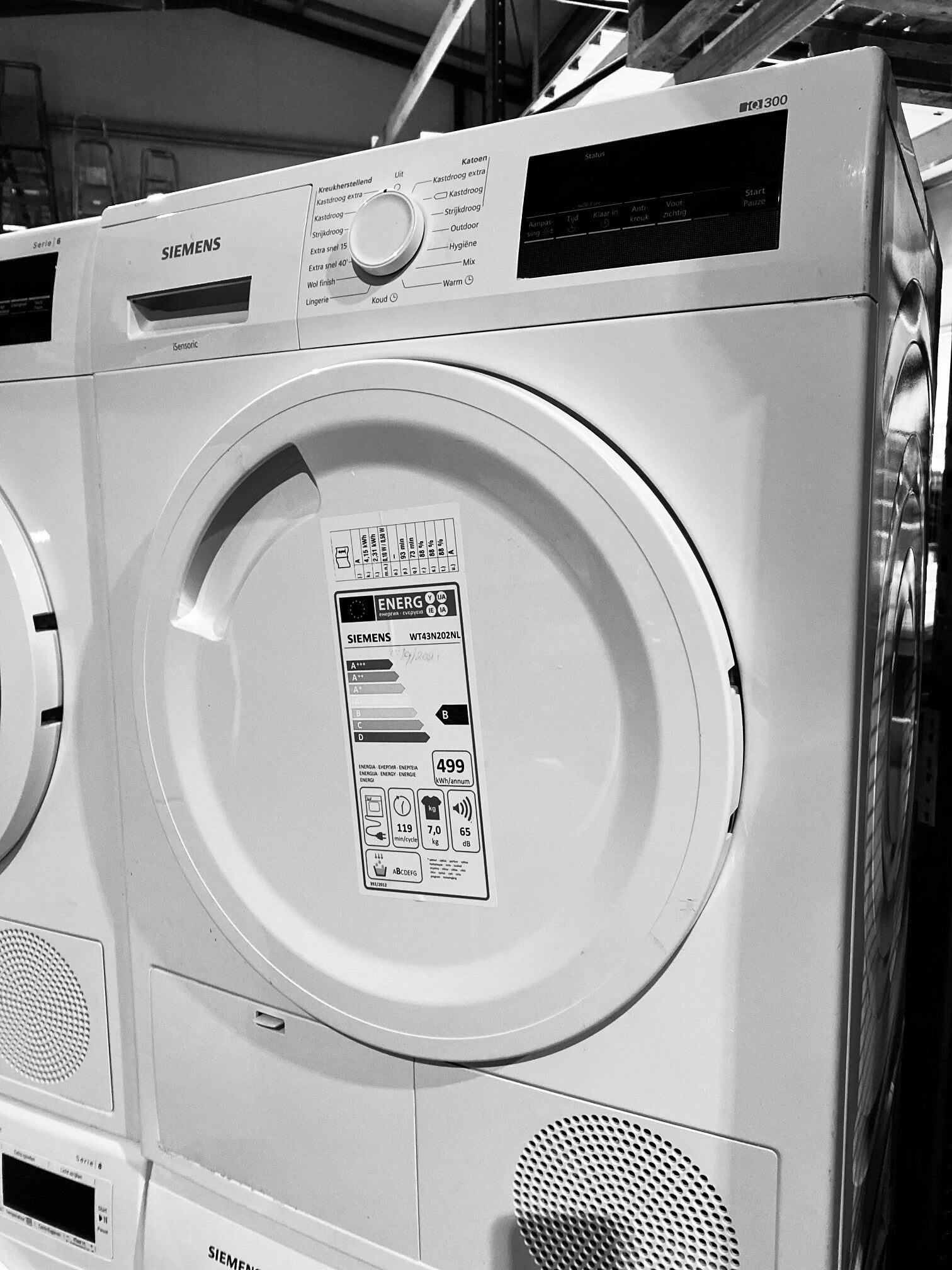 Siemens WT43N202NL Condensdroger – iQ300 | 7 kg