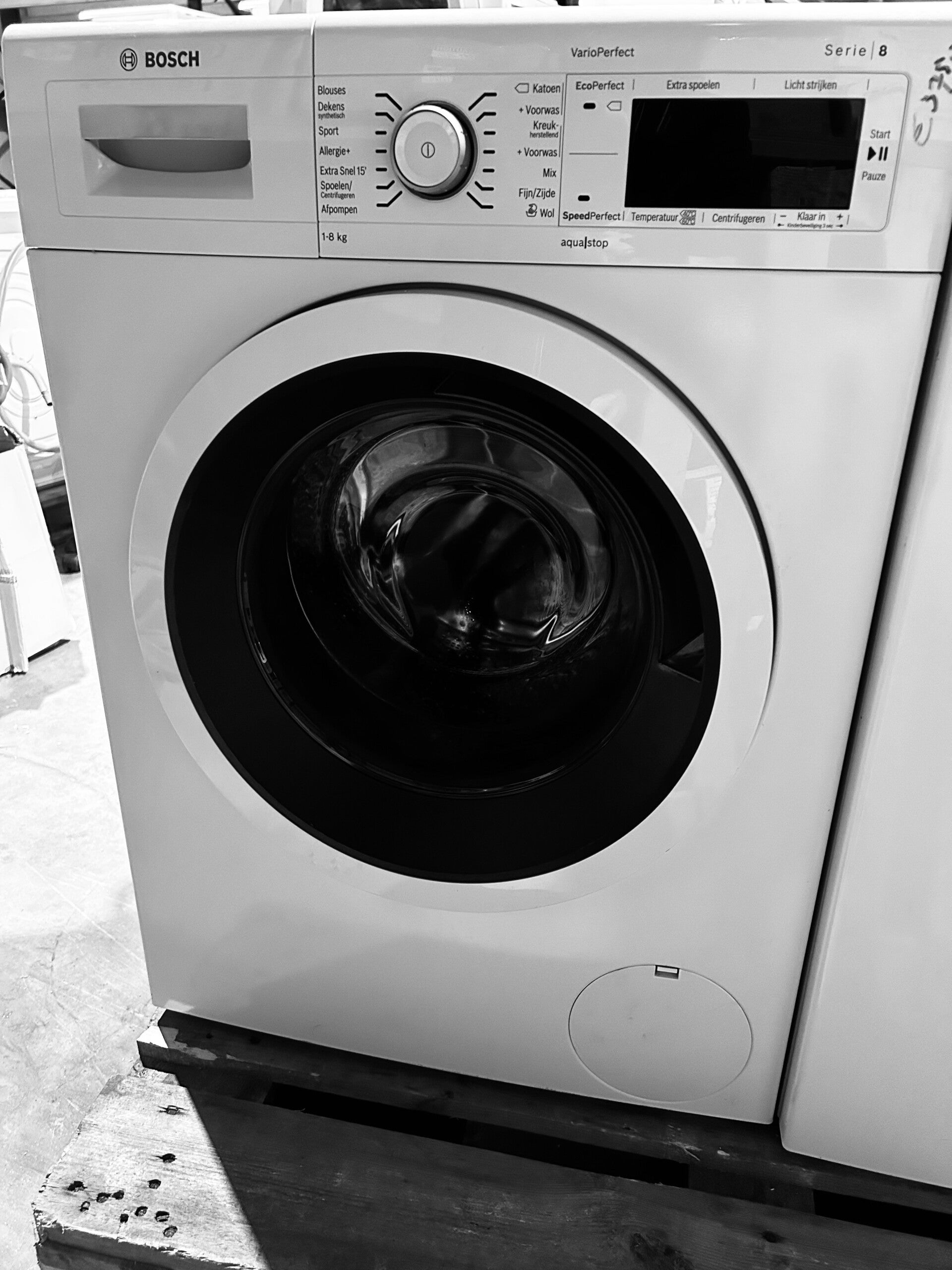 Bosch serie 8 - waw32461nl