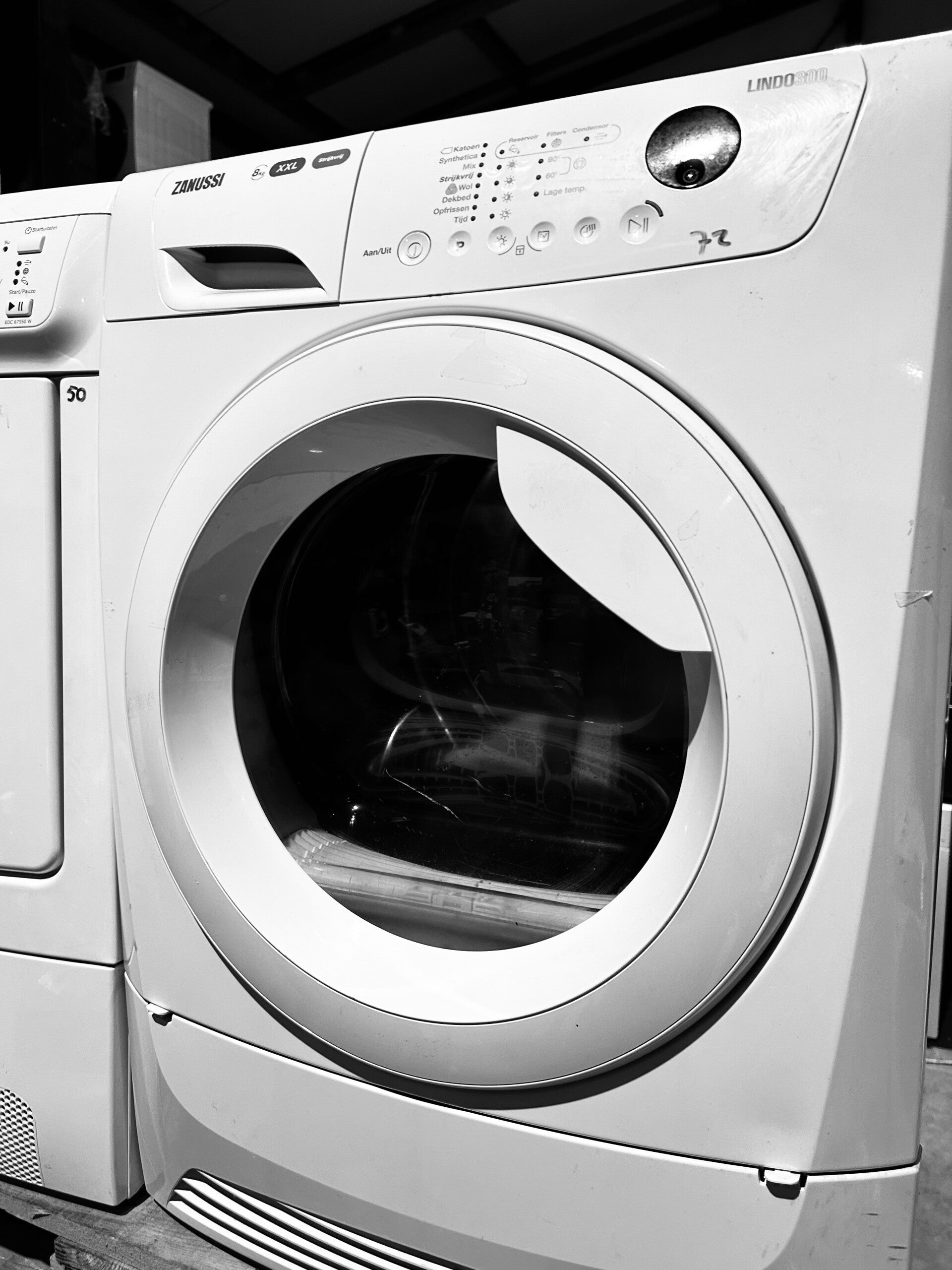 Zanussi xxl - Lindo 300 - zdc8203w