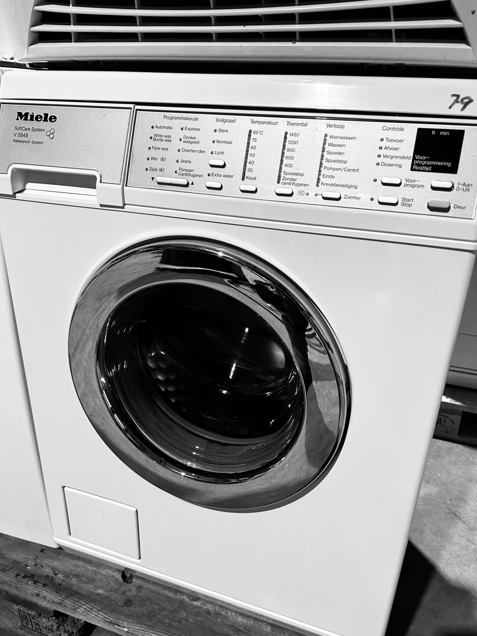 Miele v5849