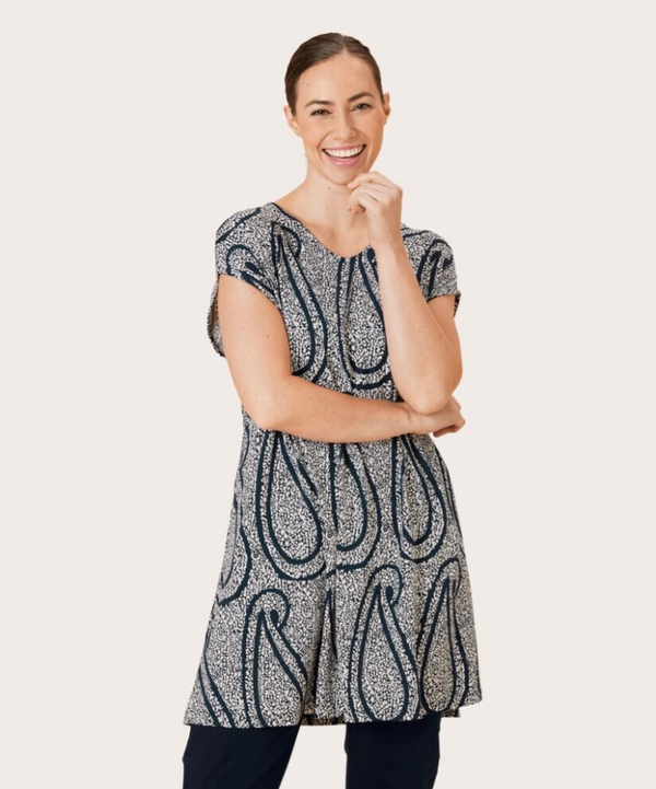 Masai tunic Ginara in navy blazer