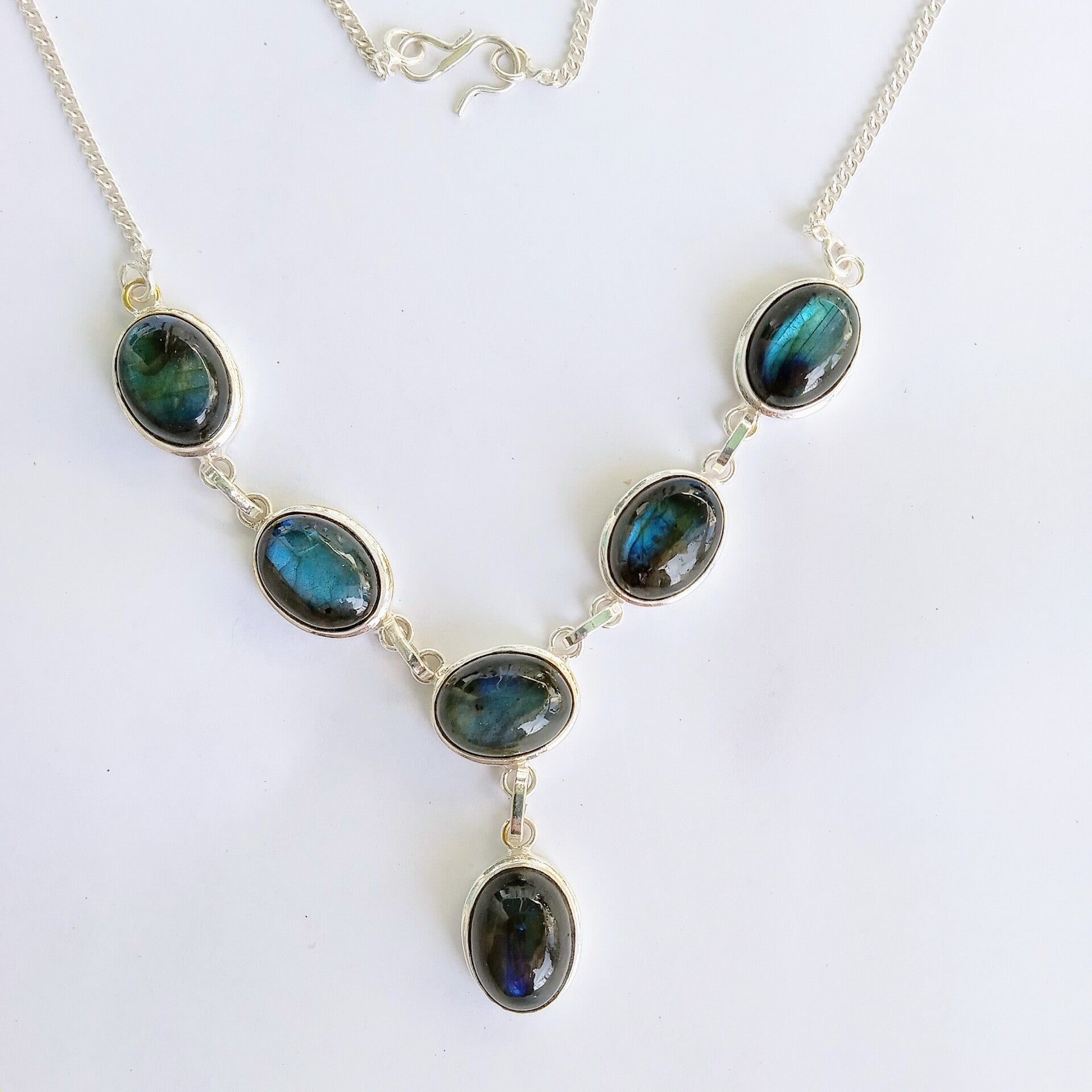 Natural Labradorite Necklace set in Silver