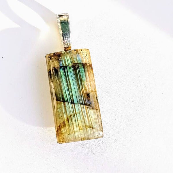 Natural Rectangle Labradorite  Pendant