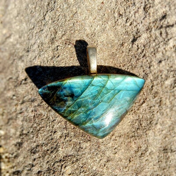 Natural Labradorite Pendant