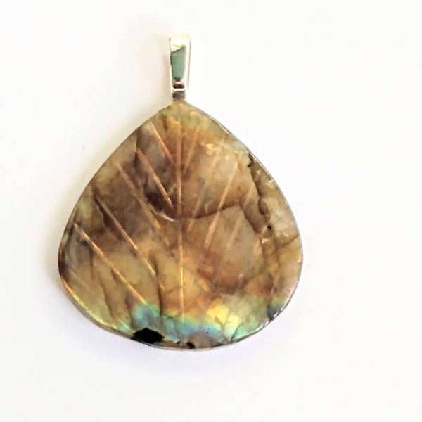 Natural Labradorite Pendant