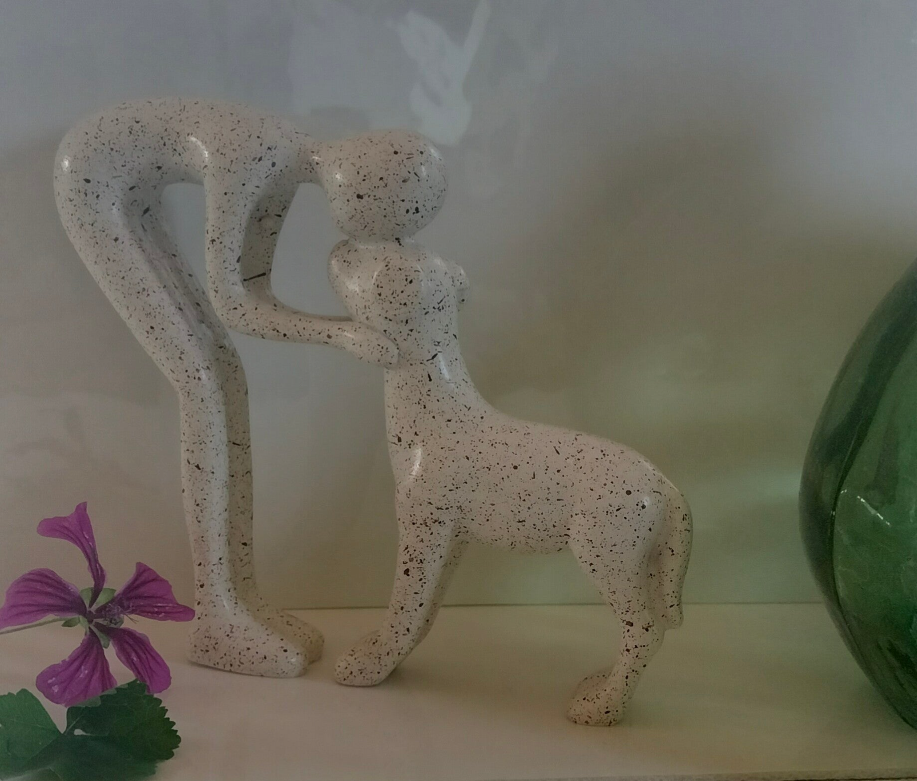 Beeldje mens en hond