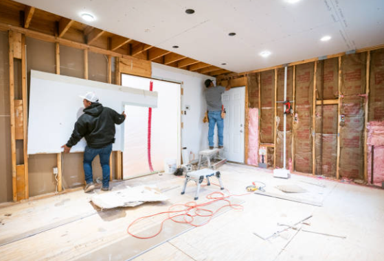 Rénovation complète d’un espace de bureaux commerciaux – aménagement intérieur moderne et fonctionnel par DEMOVA à Montréal et Rive-Sud