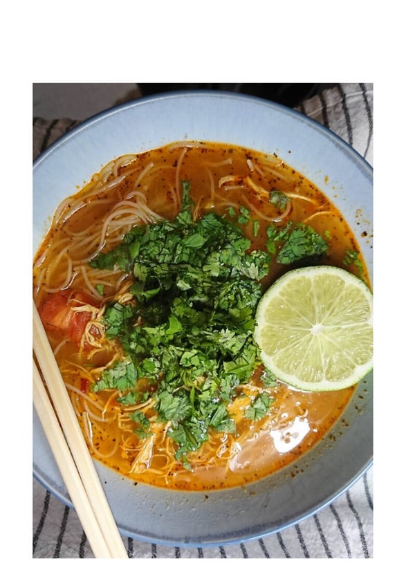 Tomyun noodles soep