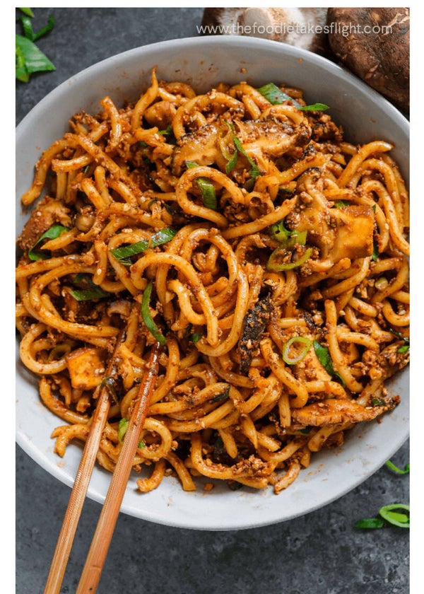 Chili garlic udon lamsvlees