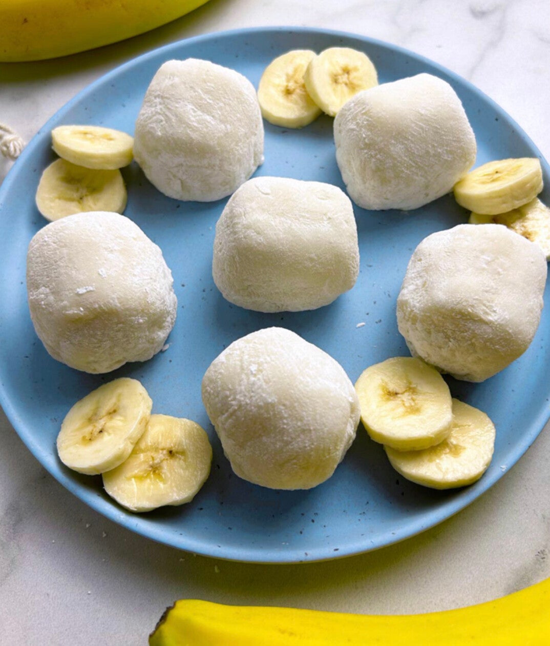 Banana mochi